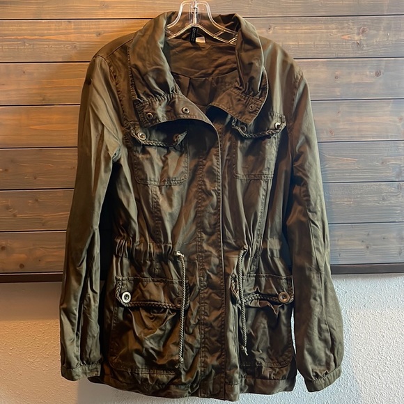 Divided Olive Green Jacket - Picture 7 of 15